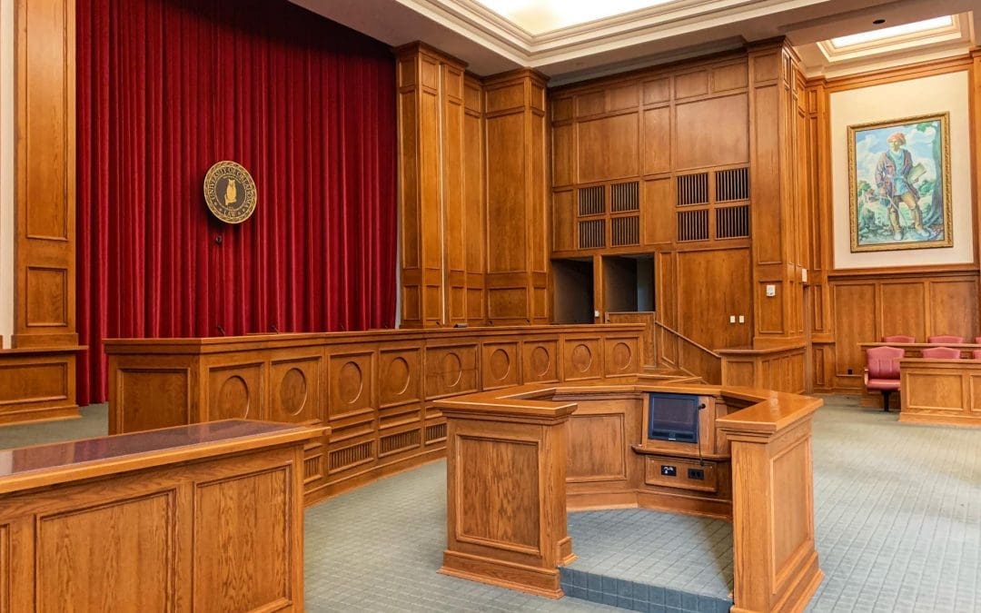 Real Estate Law: The Difference Between Arbitration and Court Litigation